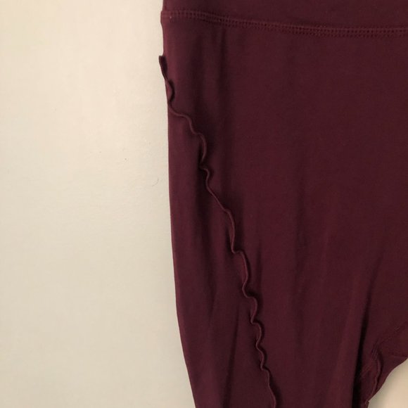 Free people movement 7/8 high rise leggings with lettuce ruffle seams size M - Picture 5 of 8